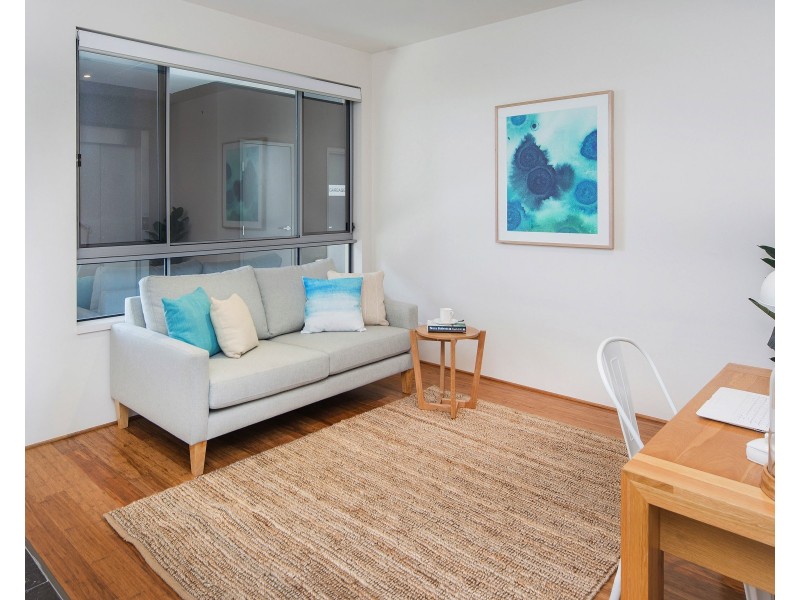 533/3-5 Pendraat Parade, Hope Island QLD 4212