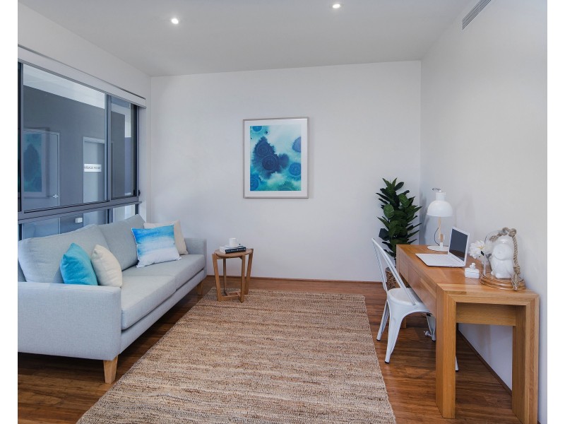 533/3-5 Pendraat Parade, Hope Island QLD 4212