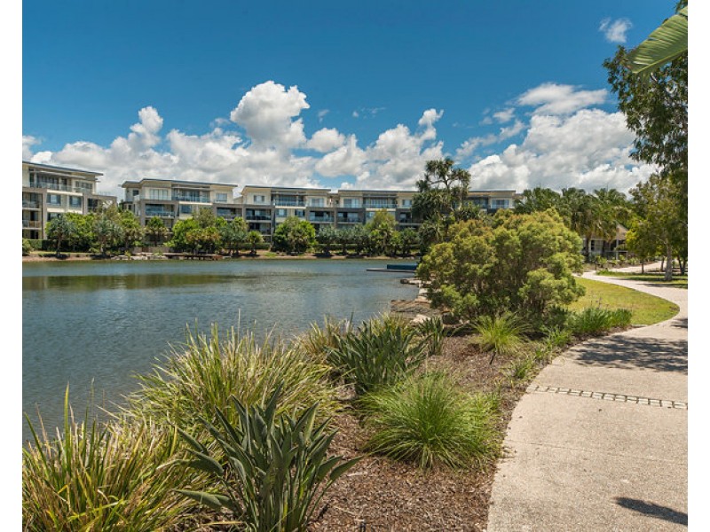 533/3-5 Pendraat Parade, Hope Island QLD 4212