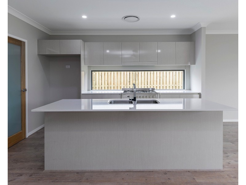 26 Lindeman Cct, Pimpama QLD 4209