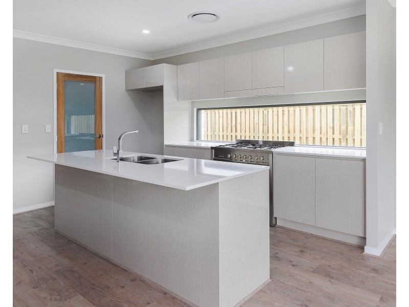26 Lindeman Cct, Pimpama QLD 4209