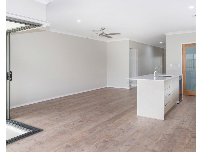 26 Lindeman Cct, Pimpama QLD 4209