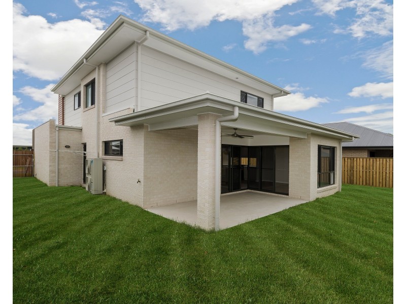 26 Lindeman Cct, Pimpama QLD 4209