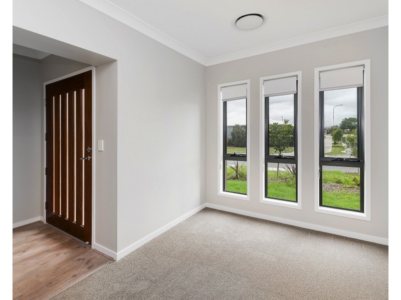 26 Lindeman Cct, Pimpama QLD 4209