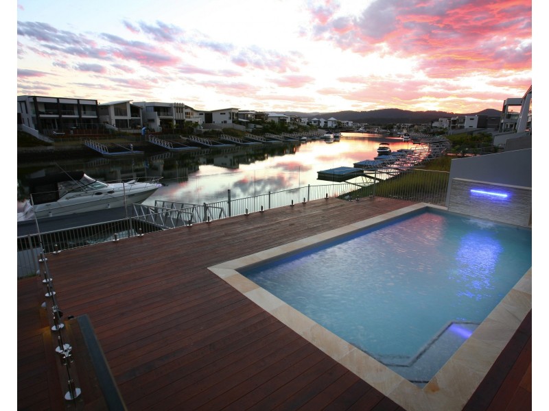 2 Quayside Dr, Helensvale QLD 4212