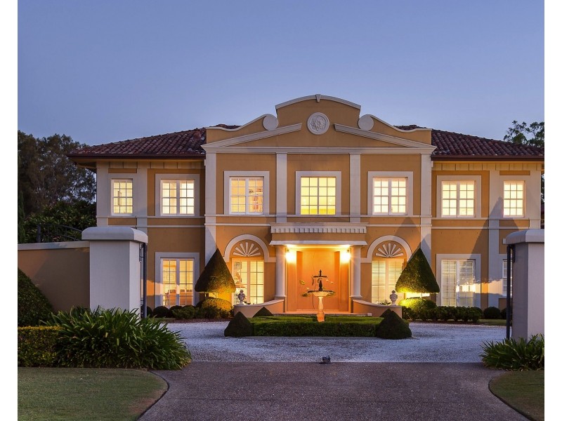 3184 Riverleigh Dr, Hope Island QLD 4212