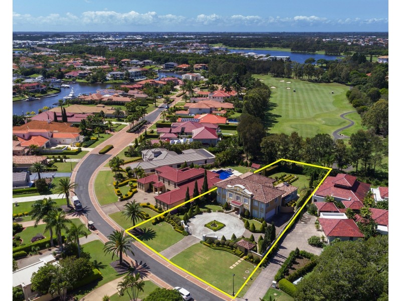 3184 Riverleigh Dr, Hope Island QLD 4212