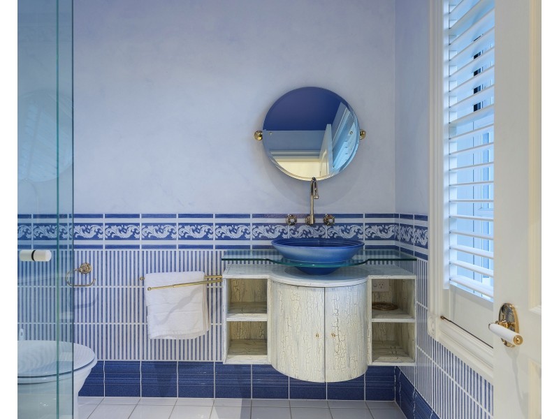 3184 Riverleigh Dr, Hope Island QLD 4212