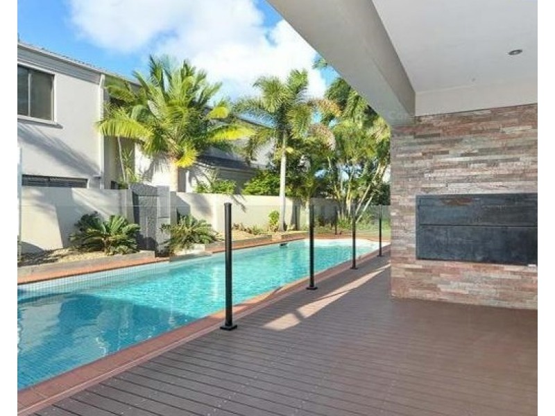 Hope Island QLD 4212