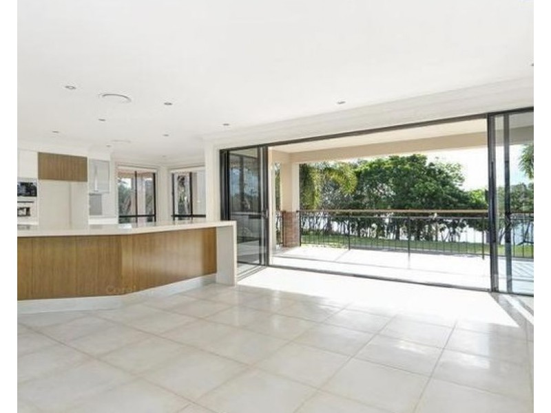 Hope Island QLD 4212