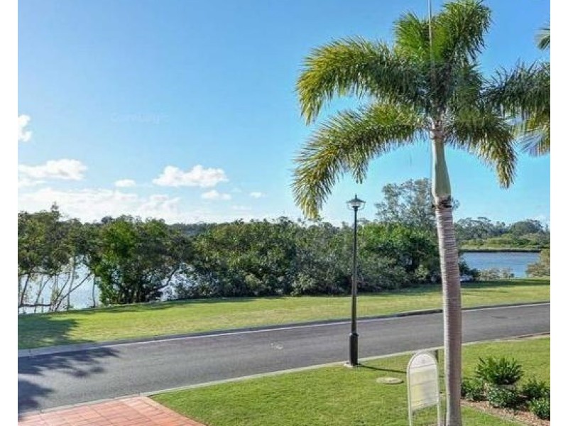 Hope Island QLD 4212