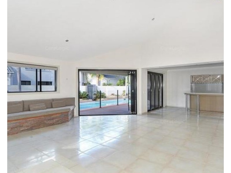 Hope Island QLD 4212