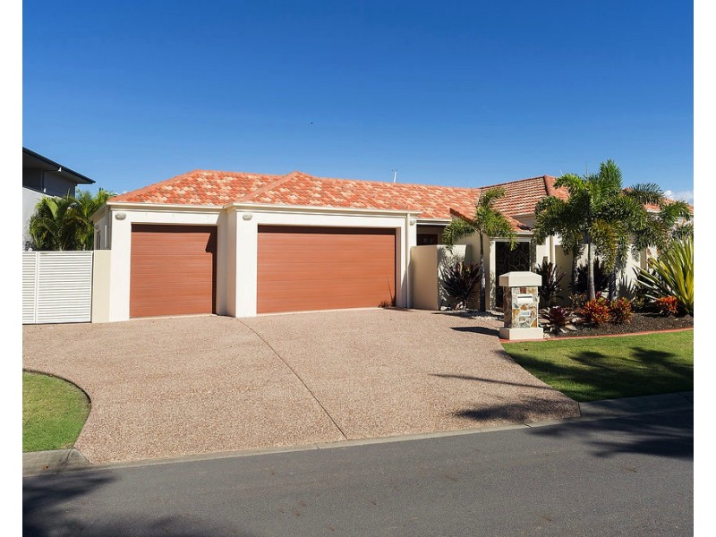 2220 Taromeo Ct, Hope Island QLD 4212