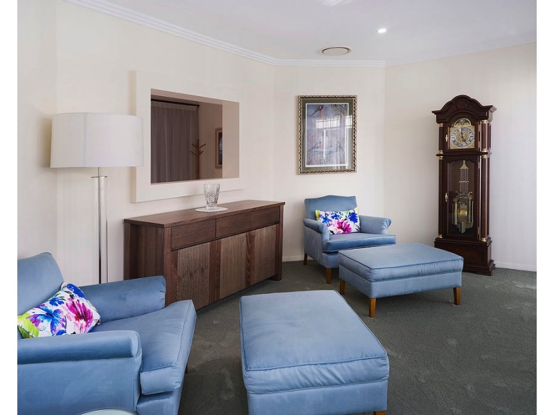 2220 Taromeo Ct, Hope Island QLD 4212