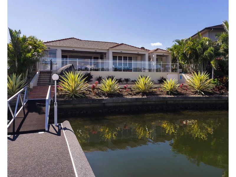 2220 Taromeo Ct, Hope Island QLD 4212