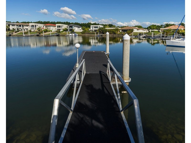 2220 Taromeo Ct, Hope Island QLD 4212