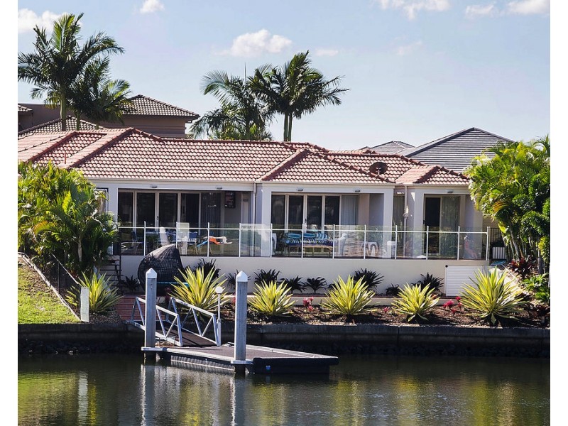 2220 Taromeo Ct, Hope Island QLD 4212