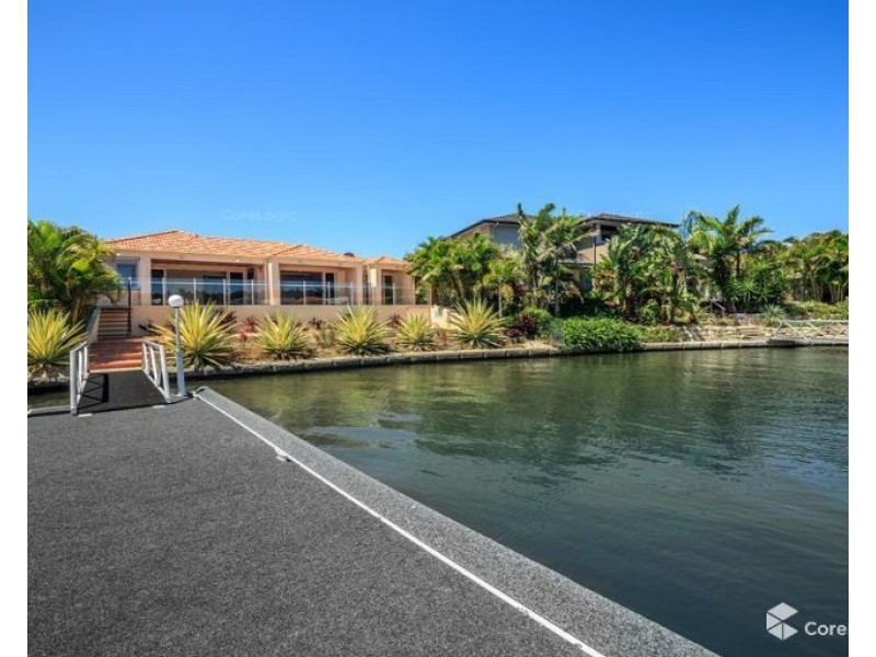 2220 Taromeo Ct, Hope Island QLD 4212