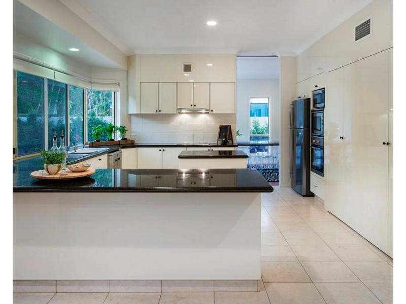 Hope Island QLD 4212