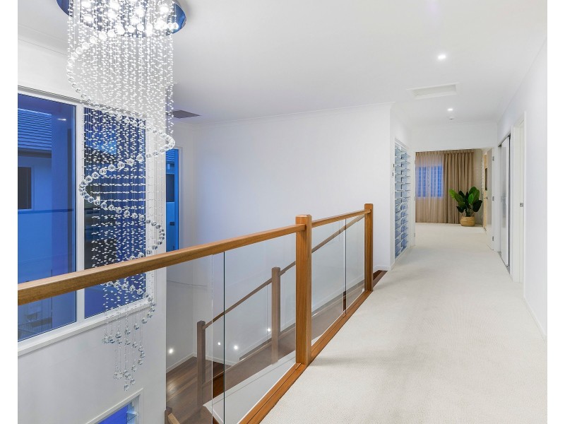 7612 Fairway Bvd, Hope Island QLD 4212