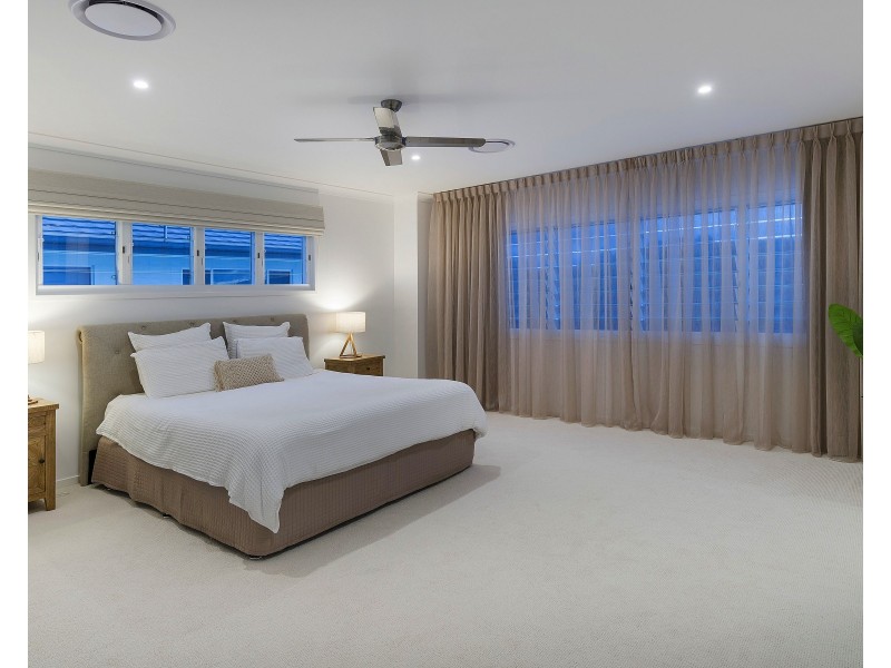 7612 Fairway Bvd, Hope Island QLD 4212