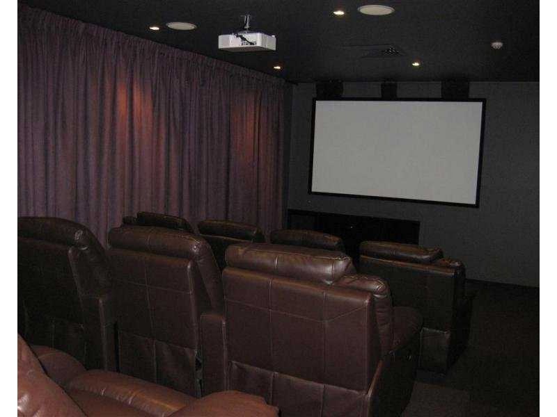 Hope Island QLD 4212