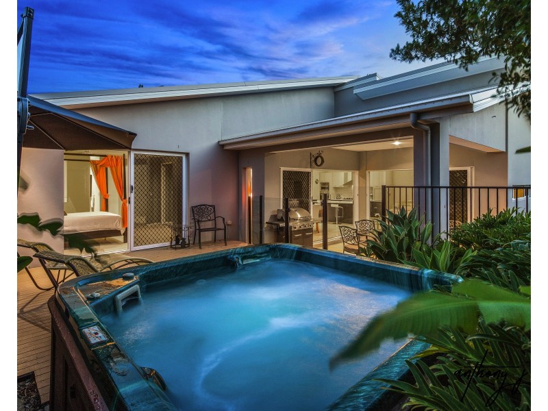 6 Cherry Ct, Coomera QLD 4209