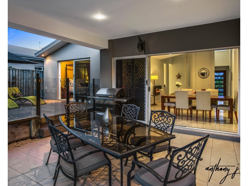 6 Cherry Ct, Coomera QLD 4209