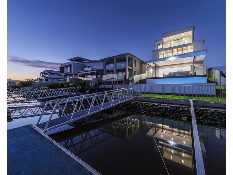 70 River Links Bvd E, Helensvale QLD 4212