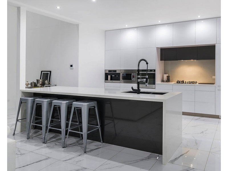 70 River Links Bvd E, Helensvale QLD 4212