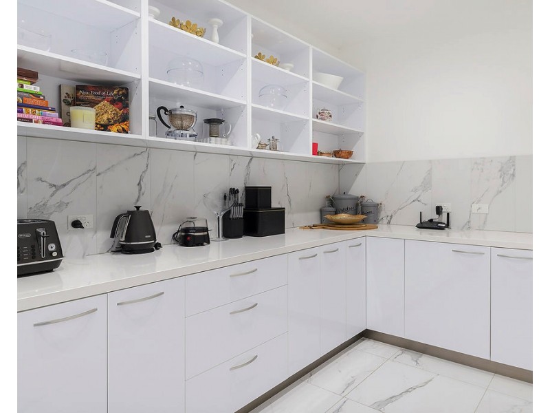 70 River Links Bvd E, Helensvale QLD 4212