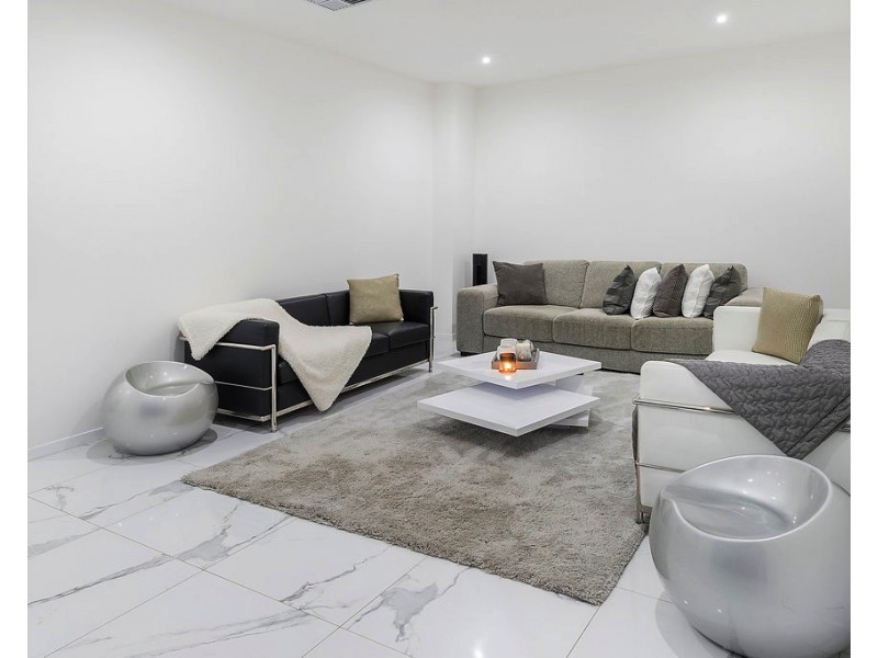 70 River Links Bvd E, Helensvale QLD 4212