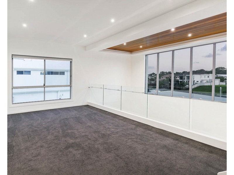 70 River Links Bvd E, Helensvale QLD 4212