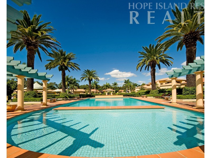 3206 Palladian Drive Drive, Hope Island QLD 4212