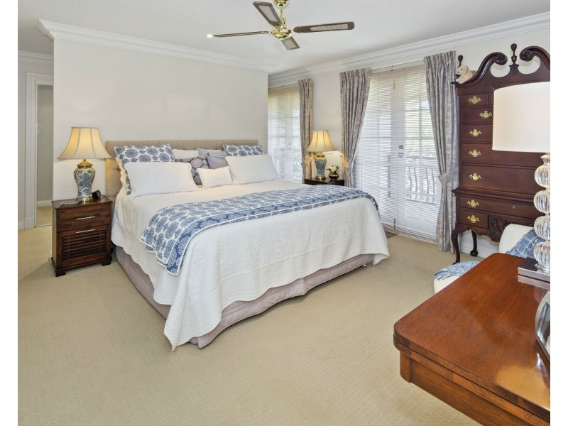 Hope Island QLD 4212