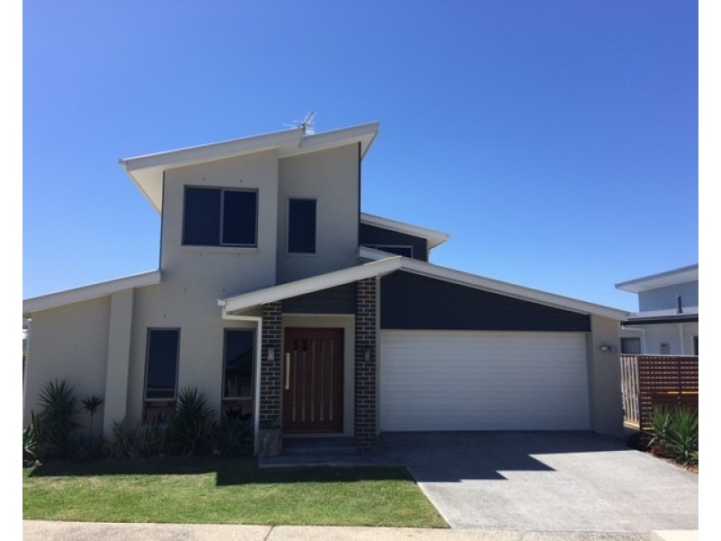 Hope Island QLD 4212