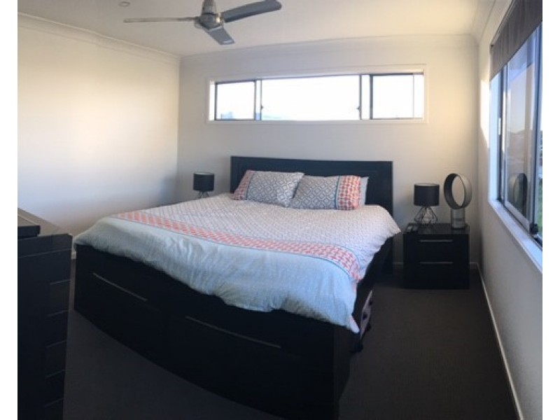 Hope Island QLD 4212