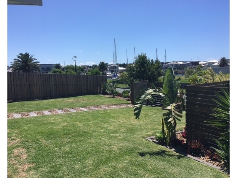 Hope Island QLD 4212