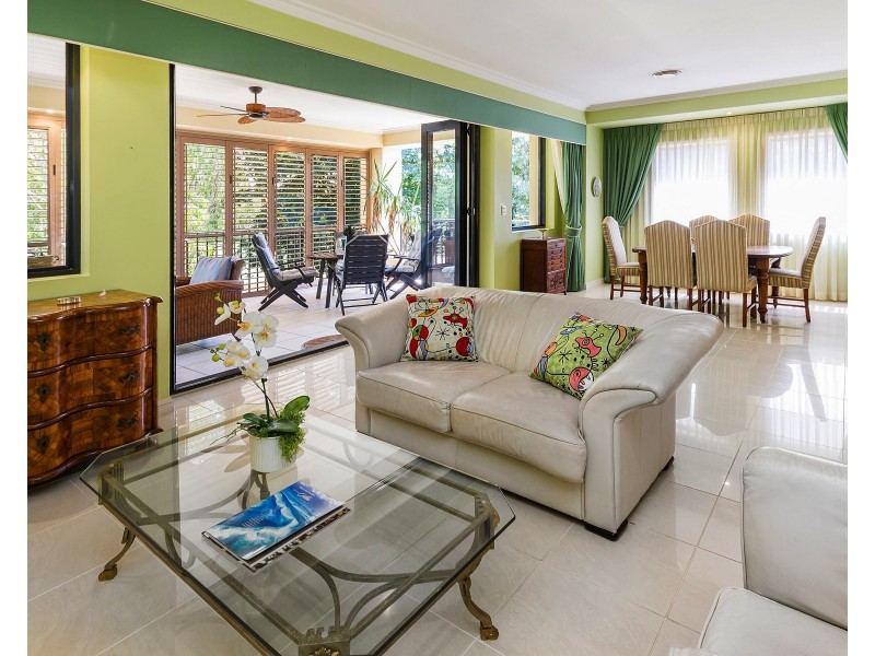 3203 Palladian Dr, Hope Island QLD 4212