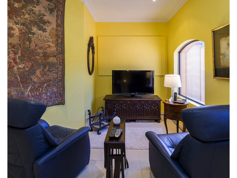 3203 Palladian Dr, Hope Island QLD 4212