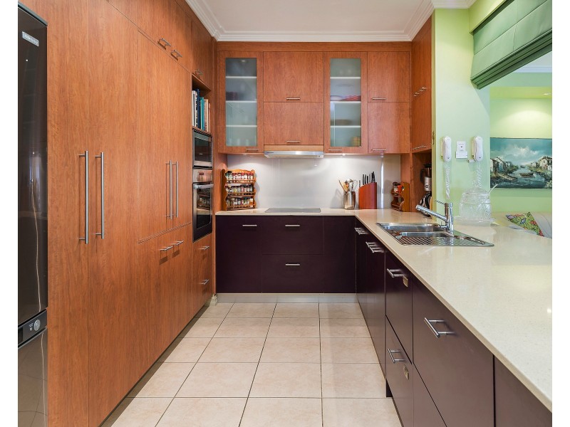 3203 Palladian Dr, Hope Island QLD 4212