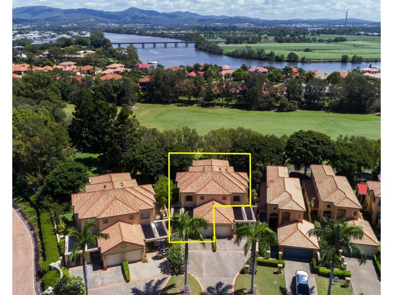 3203 Palladian Dr, Hope Island QLD 4212