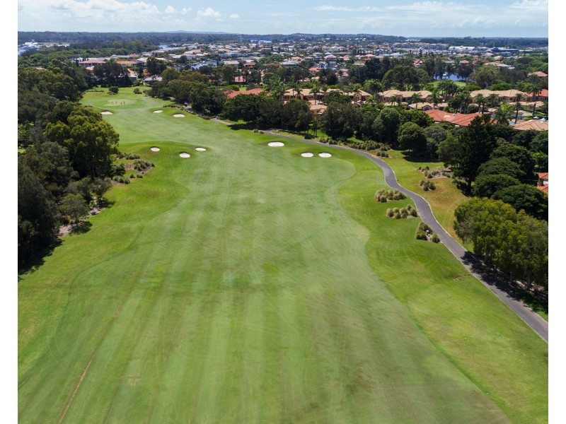 3203 Palladian Dr, Hope Island QLD 4212