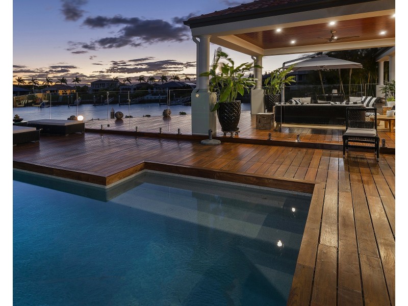 2218 Taromeo Ct, Hope Island QLD 4212