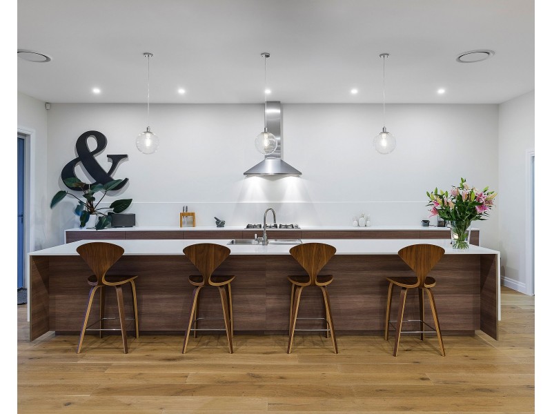 2218 Taromeo Ct, Hope Island QLD 4212