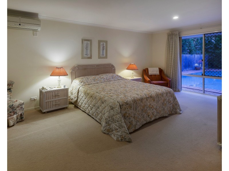 35 Lakeshore Dr, Helensvale QLD 4212