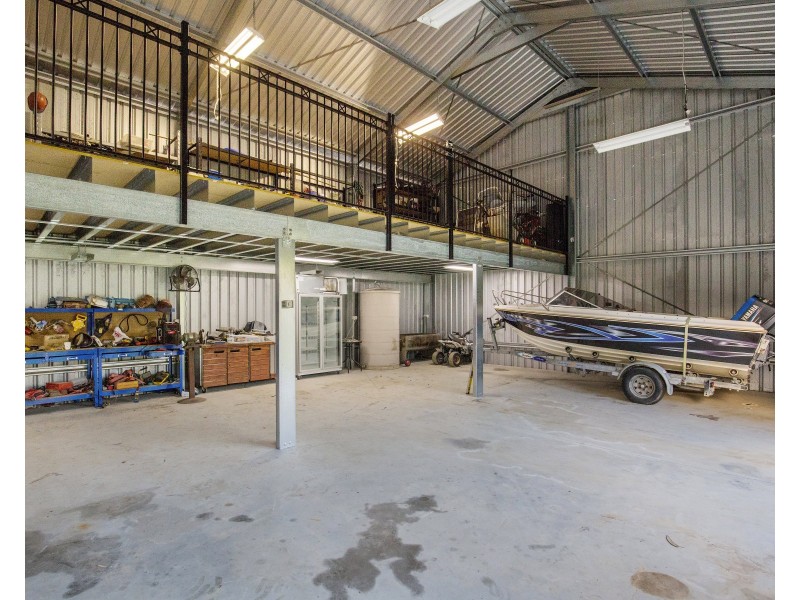 27 Derwent Ave, Helensvale QLD 4212