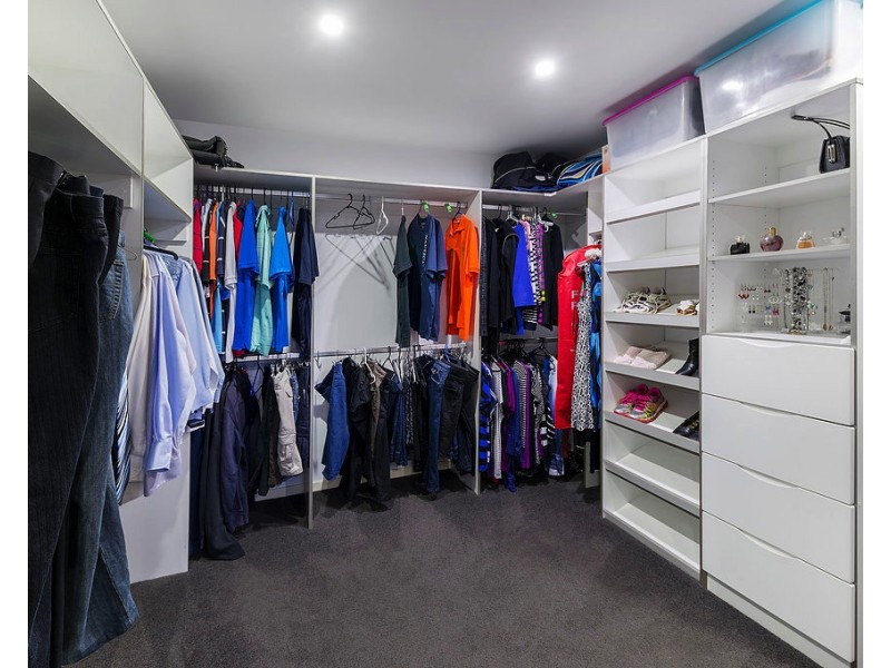 8 River Links Bvd E, Helensvale QLD 4212