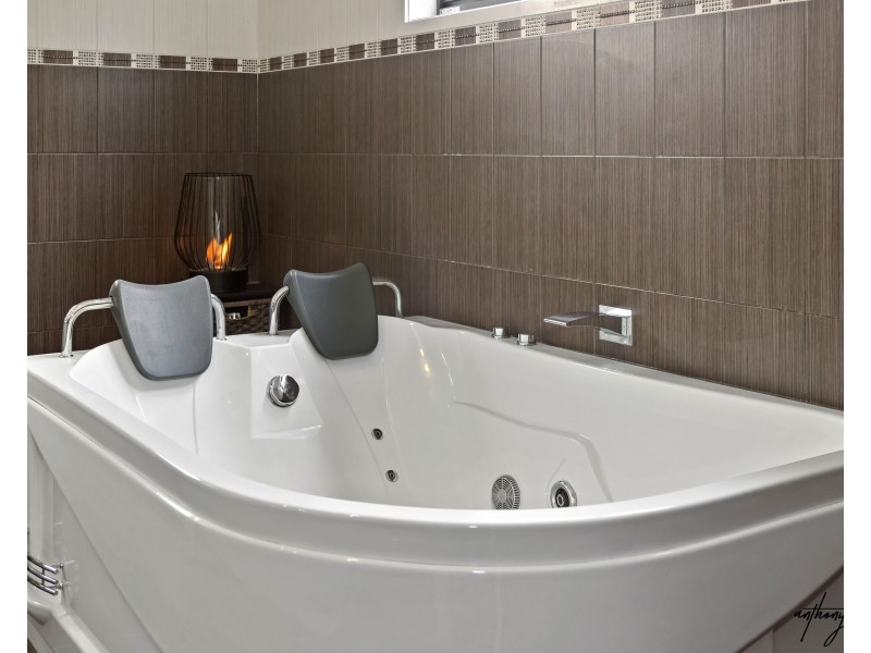 55 Picnic Creek Dr, Coomera QLD 4209