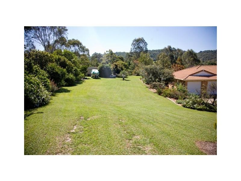 7 Leah Drive, Belivah QLD 4207